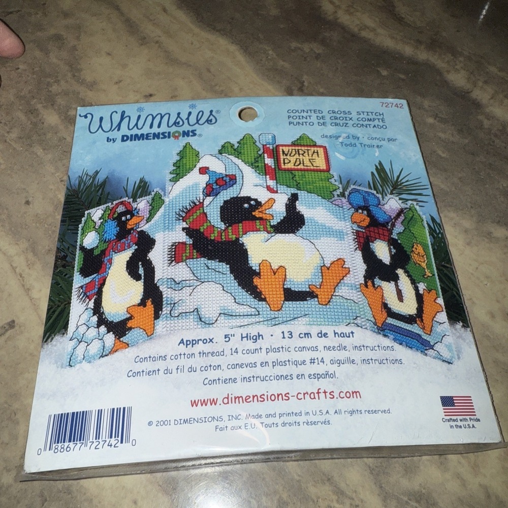 DIMENSIONS ~ WHIMSIES ~ CROSS STITCH KIT ~‎ Penguins Christmas  *NIP